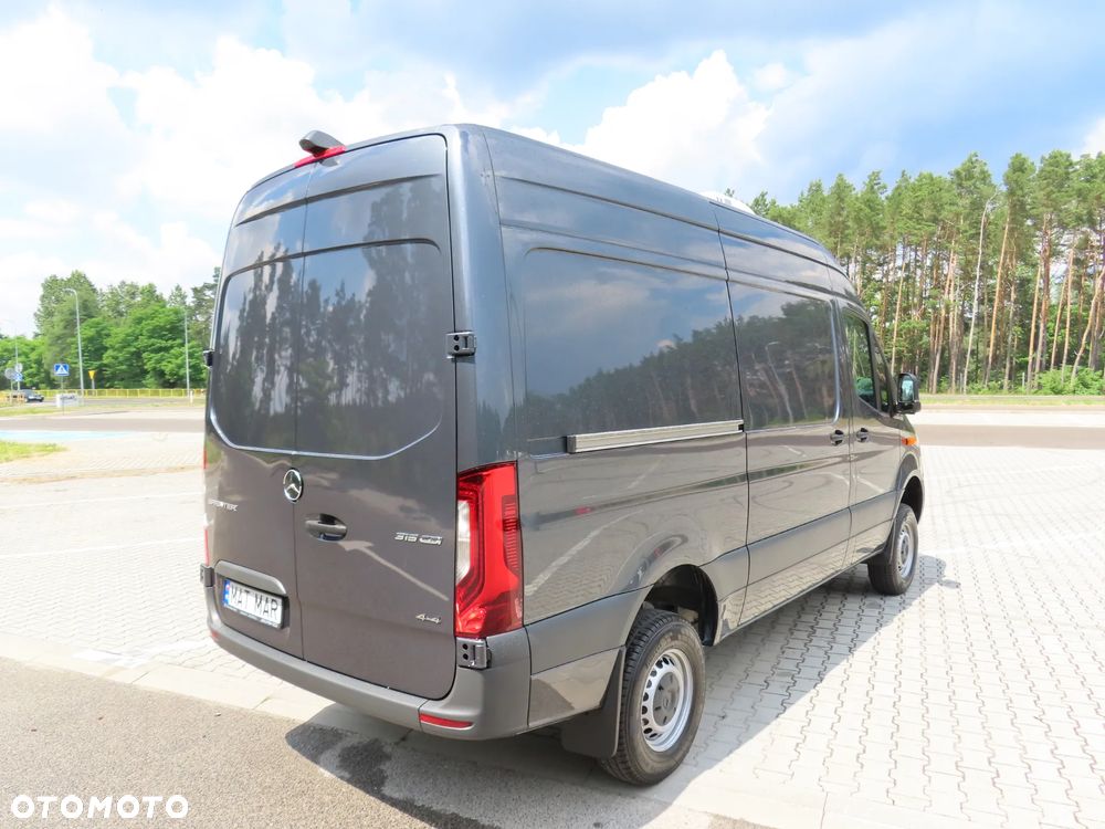 Mercedes-Benz Sprinter 4x4 319 CDI V6 3.0 CDI 190 KM Automat 7G-Tronic Chłodnia -30*C Agregat Chłodniczy Rozstaw Osi 3665 mm Ładowność 1067 Kg WZMACNIANY Przebieg 10 Tys Km Jedyny Taki UNIKAT Stan NOWY Jak Z Fabryki POLECAM - 5