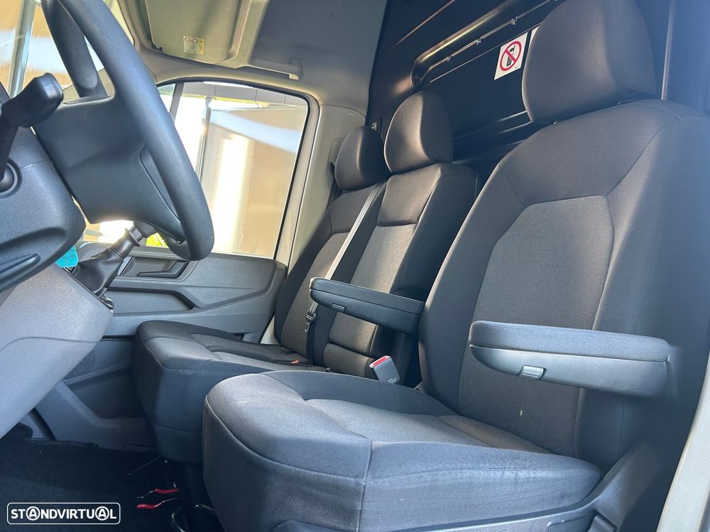 VW Crafter 35 2.0 TDi 109 Médio Tecto Alto BlueMotion - 27