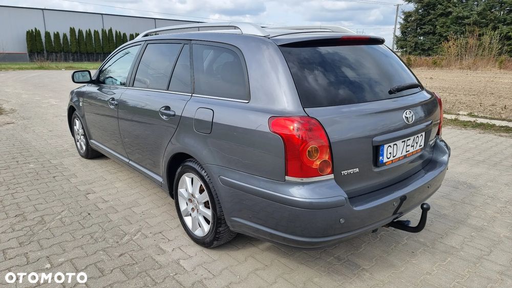 Toyota Avensis 2.2 D-4D Prestige - 26