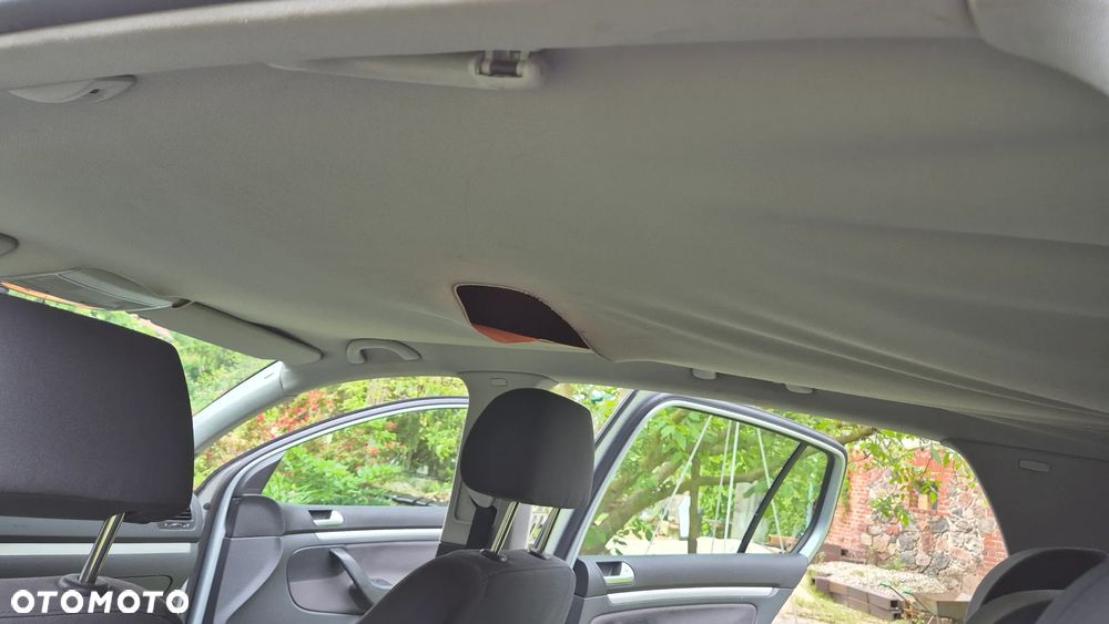 Volkswagen Golf V 1.9 TDI Comfortline - 17