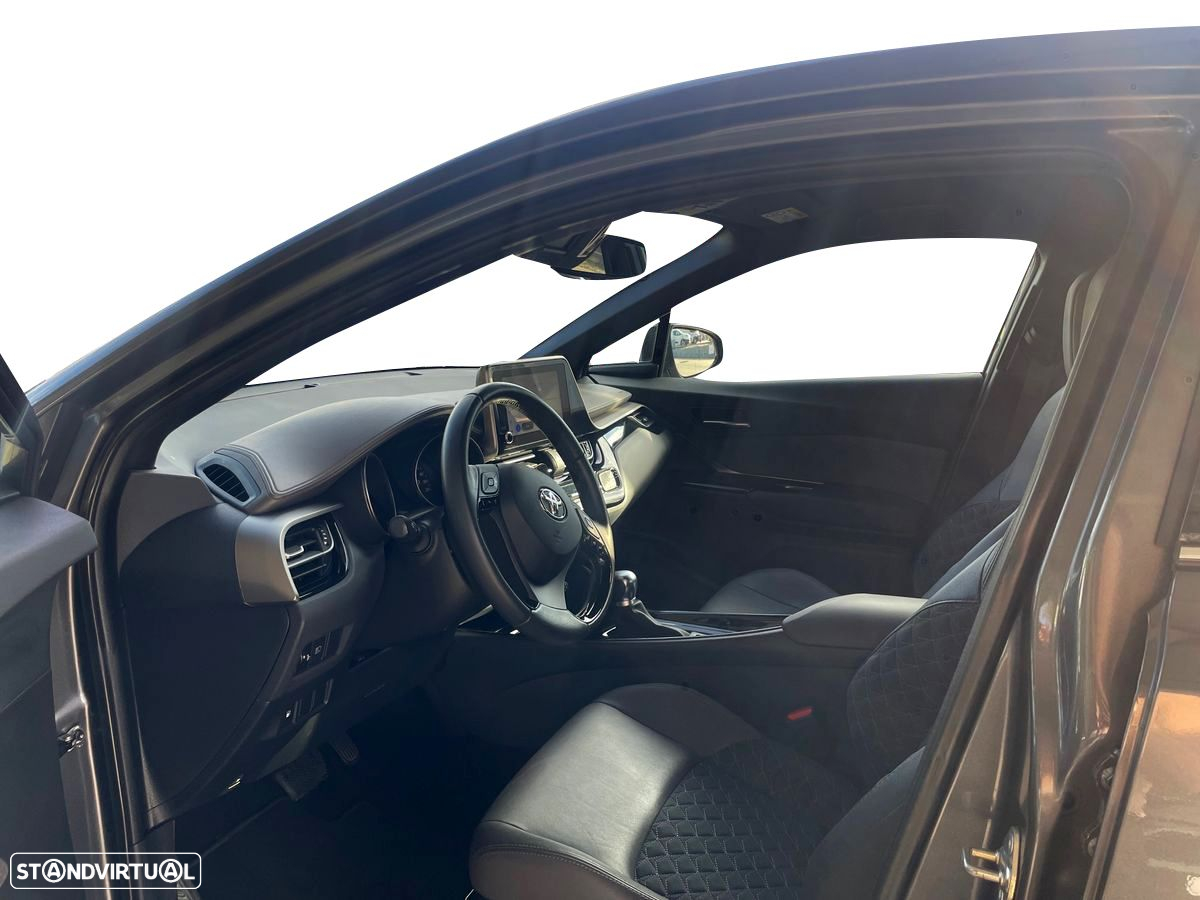 Toyota C-HR - 13