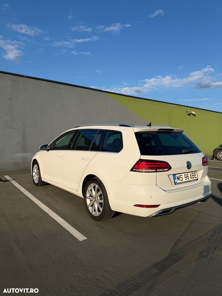 Volkswagen Golf - 12