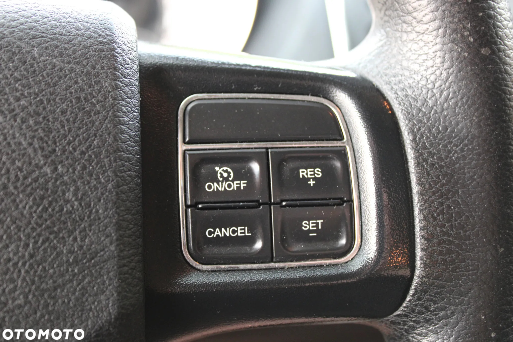 Dodge Grand Caravan - 31
