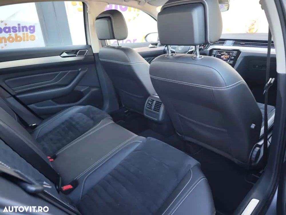 Volkswagen Passat 2.0 TDI DSG Comfortline - 16