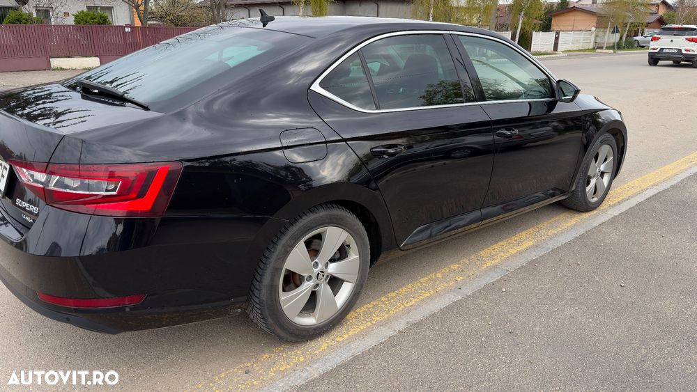 Skoda Superb 2.0 TDI DSG 4X4 Style - 3