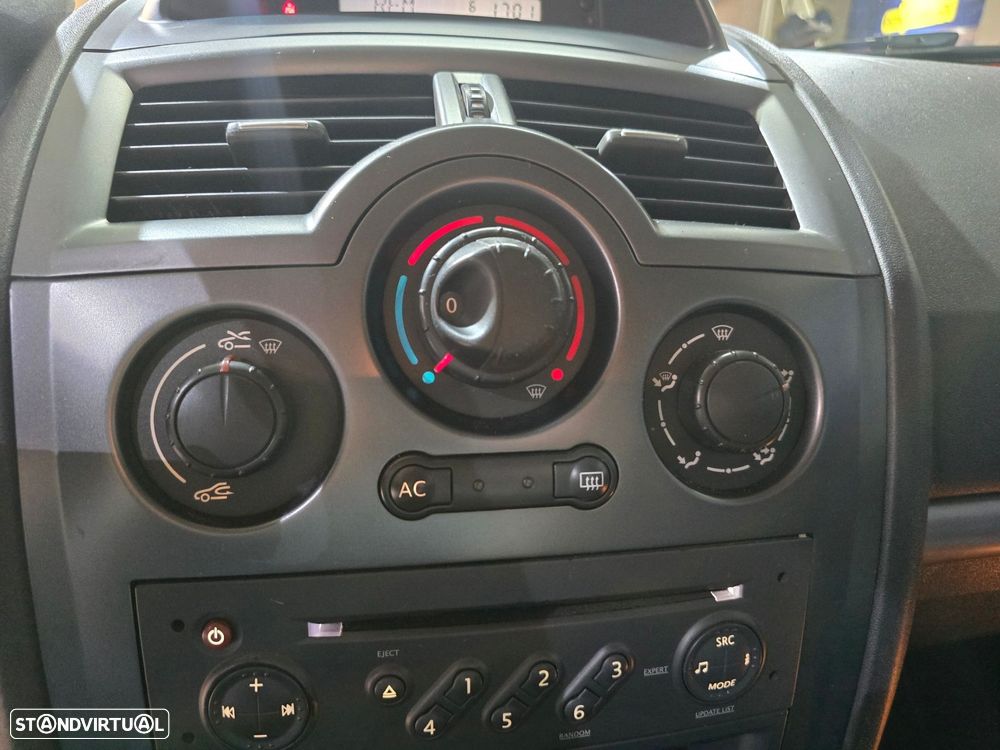 Renault Mégane 1.5 dCi Confort - 12