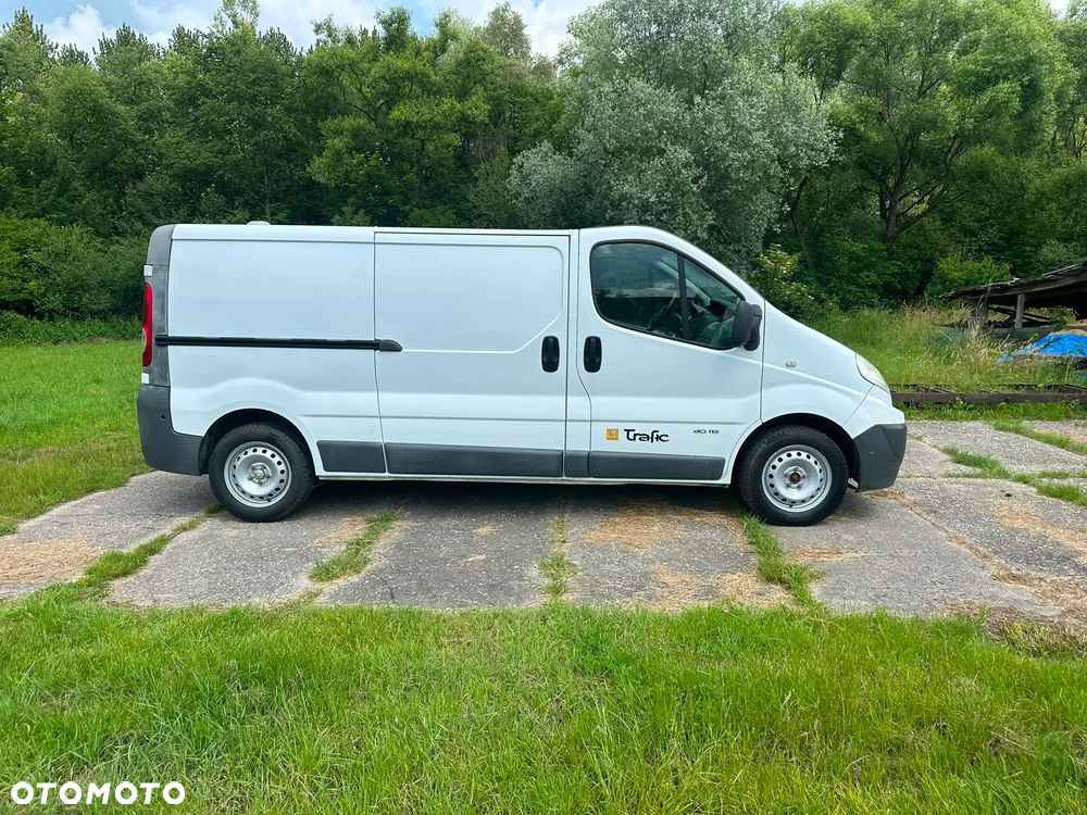 Renault Trafic 2.0 diesel 115kM 2011 rok, automat, WEBASTO, HAK, STAN BARDZO DOBRY!!! - 3