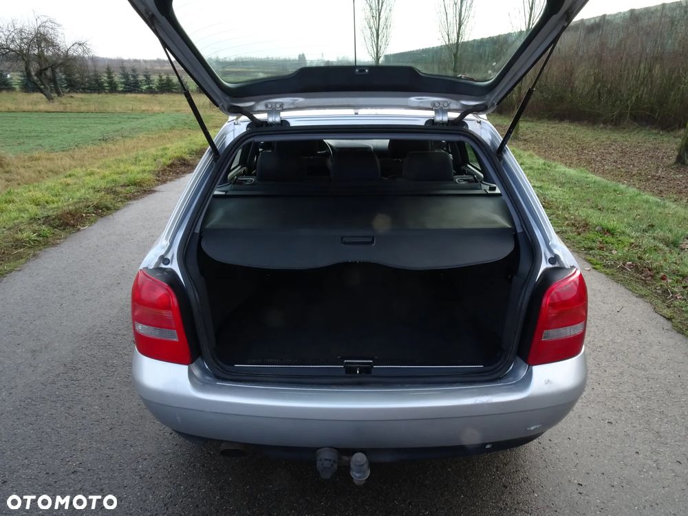 Audi A4 Avant - 11