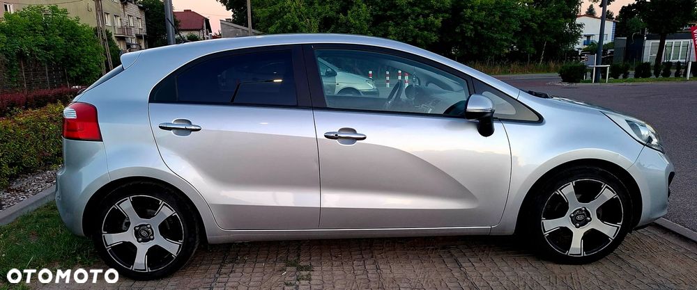 Kia Rio 1.2 XL - 26
