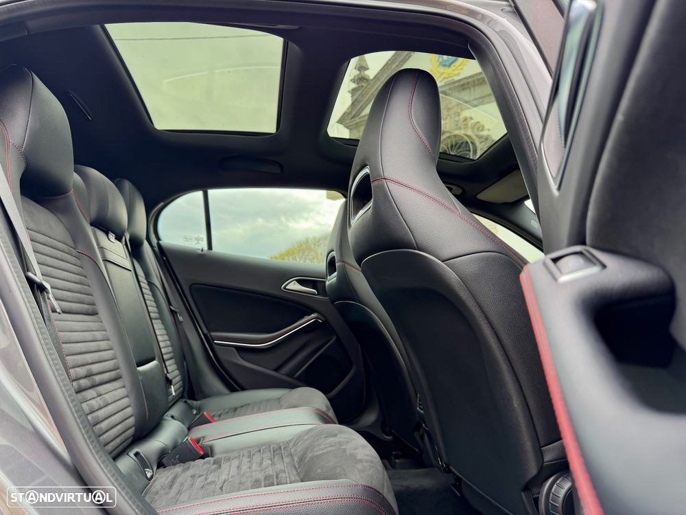 Mercedes-Benz GLA 180 d 7G-DCT AMG Line - 12