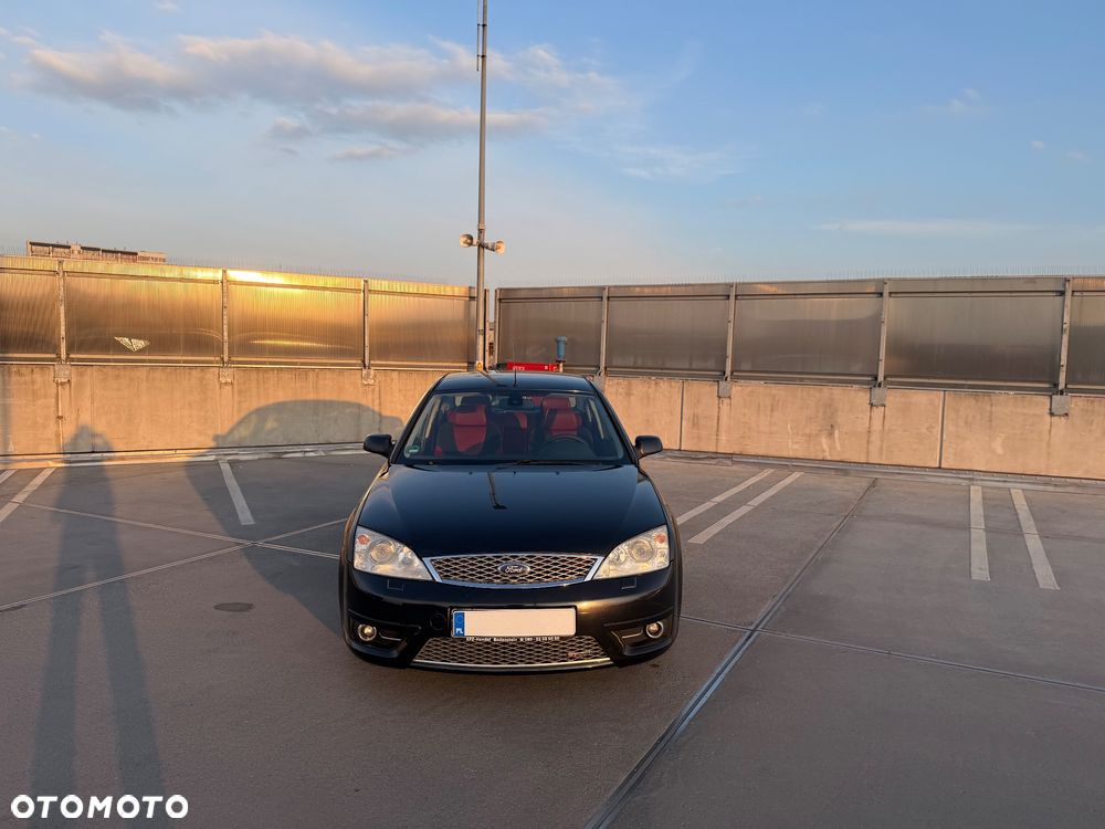 Ford Mondeo 3.0 V6 ST 220 - 9