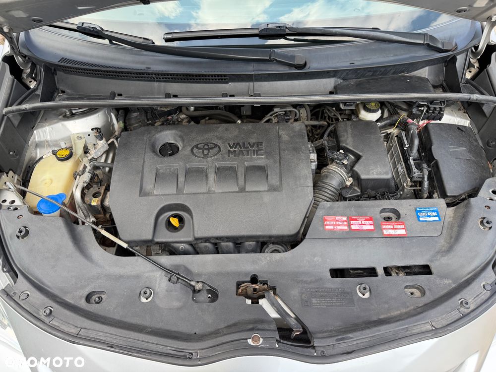 Toyota Verso 1.8 Multidrive Edition - 9