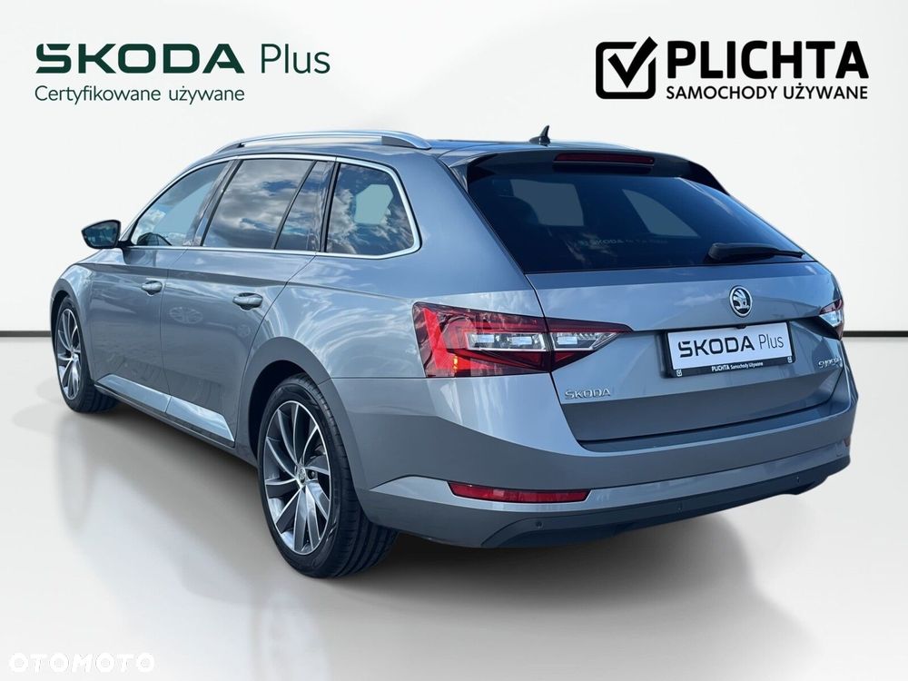 Skoda Superb 2.0 TSI L&K DSG - 8