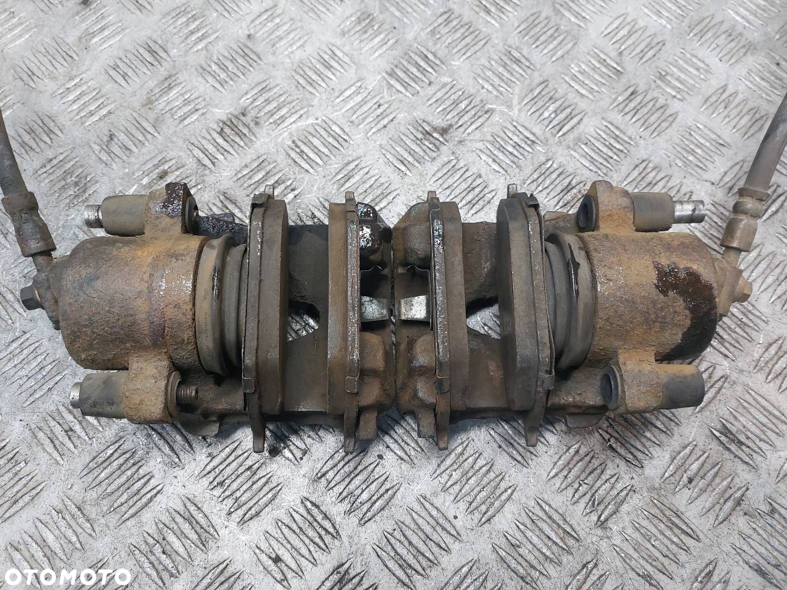 TARCZE HAMULCOWE PRZÓD + KLOCKI + ZACISKI SEAT LEON I 1.6 16V - 8