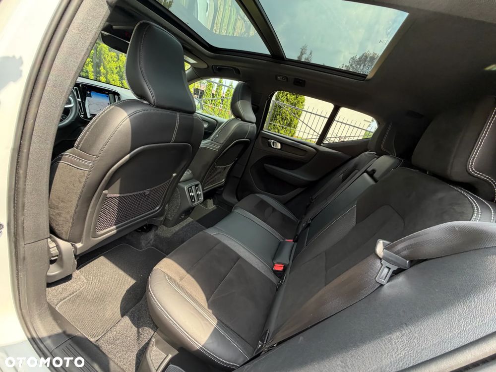 Volvo XC 40 T5 AWD R-Design - 33