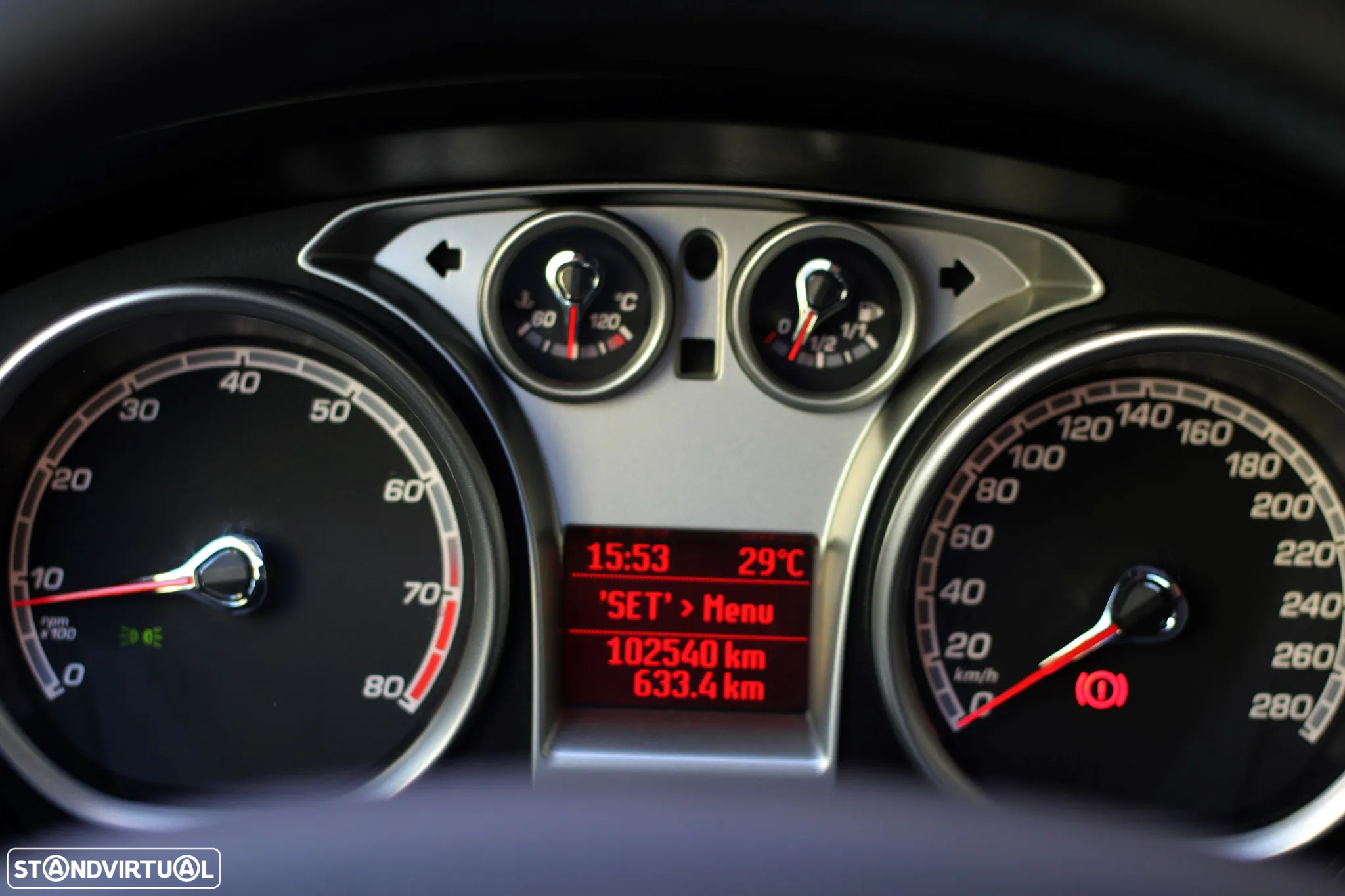 Ford Focus 2.5 T RS - 30