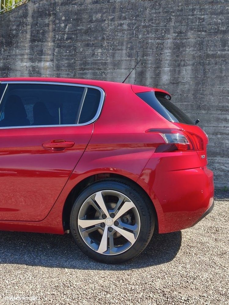 Peugeot 308 1.2 PureTech Allure J17 — fotografia 9