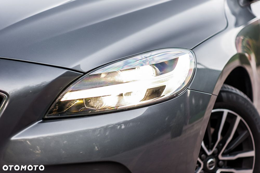 Volvo V40 D2 Drive-E Momentum - 8