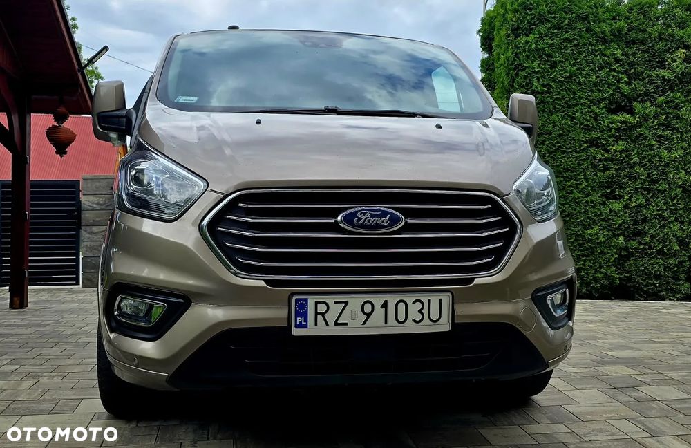 Ford Tourneo Custom 2.0 EcoBlue L2 Titanium - 2