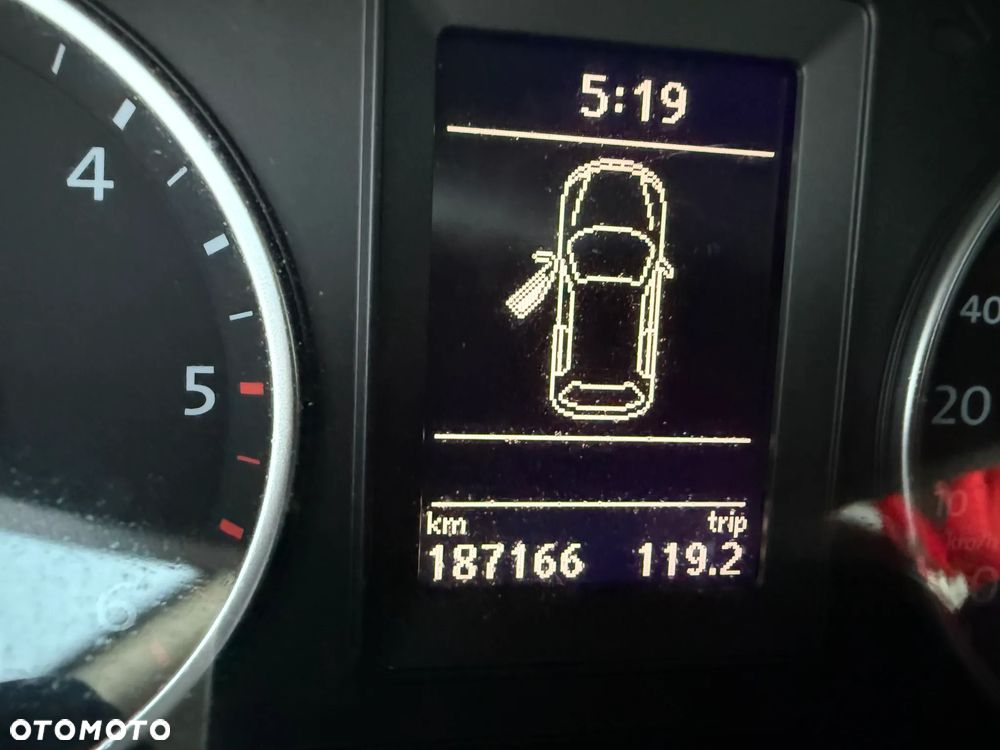 Volkswagen Tiguan 2.0 TDI DPF BlueMotion Technology Exclusive - 22