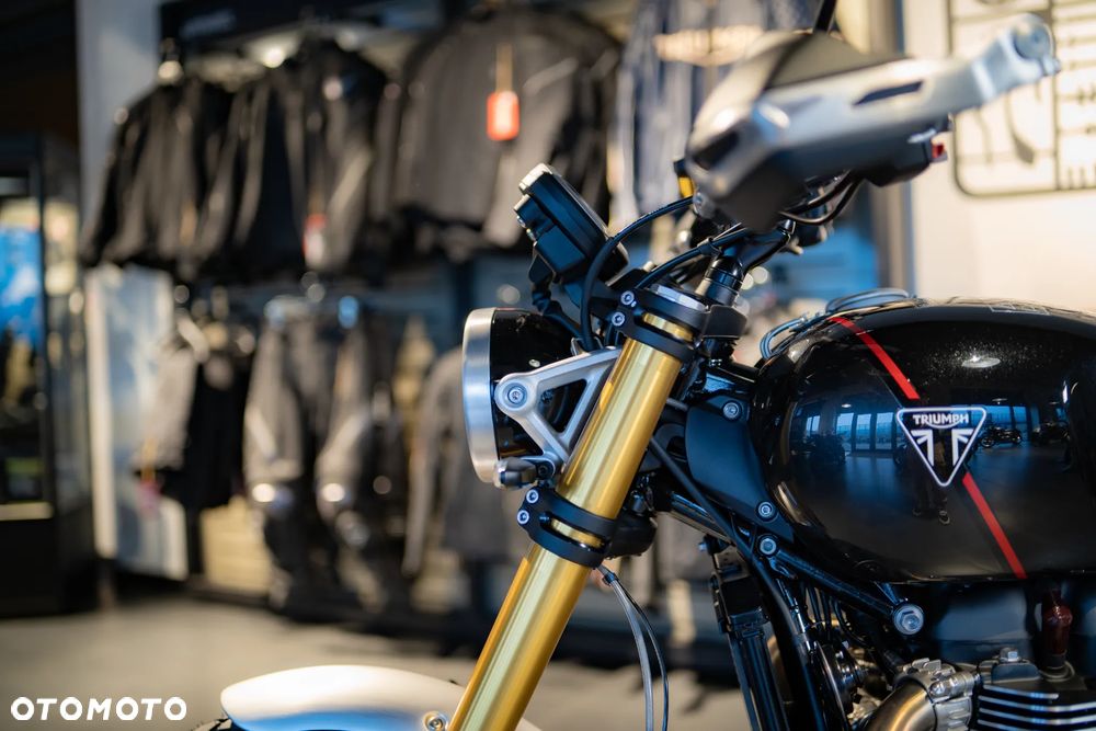 Triumph Scrambler - 14