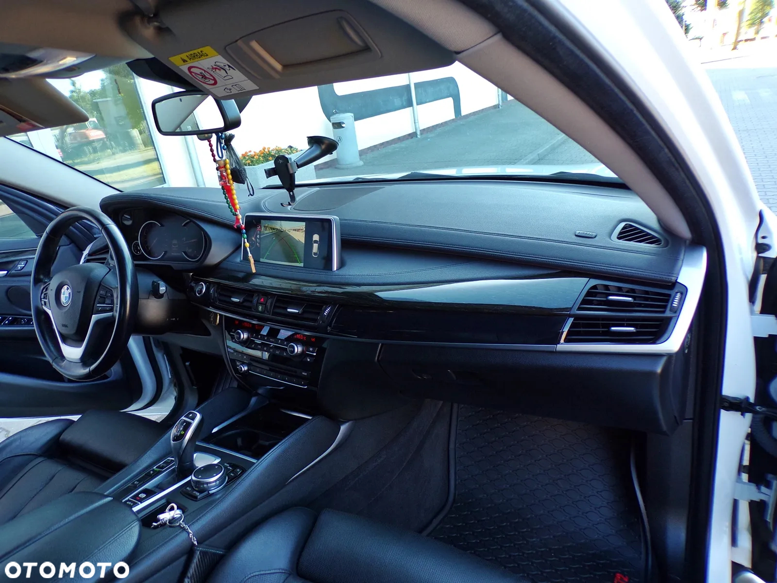 BMW X6 xDrive30d - 16