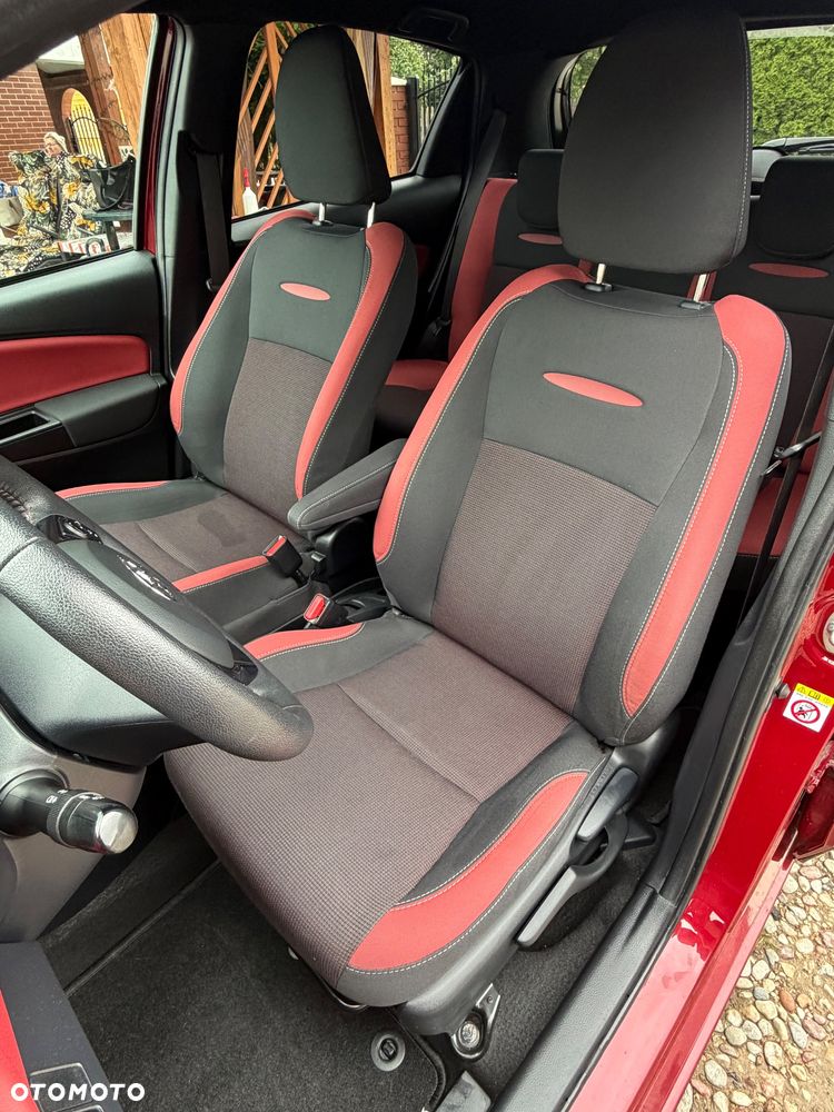 Toyota Yaris - 28