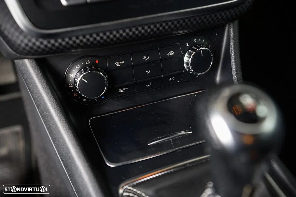 Mercedes-Benz A 180 d Fleet Pack Urban - 43