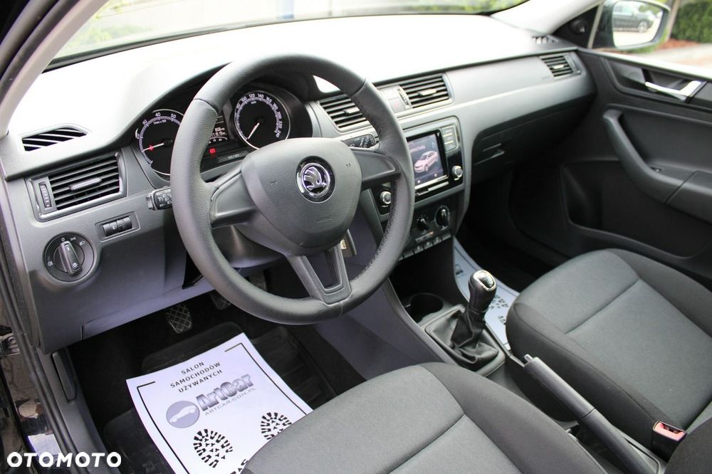 Skoda RAPID - 21