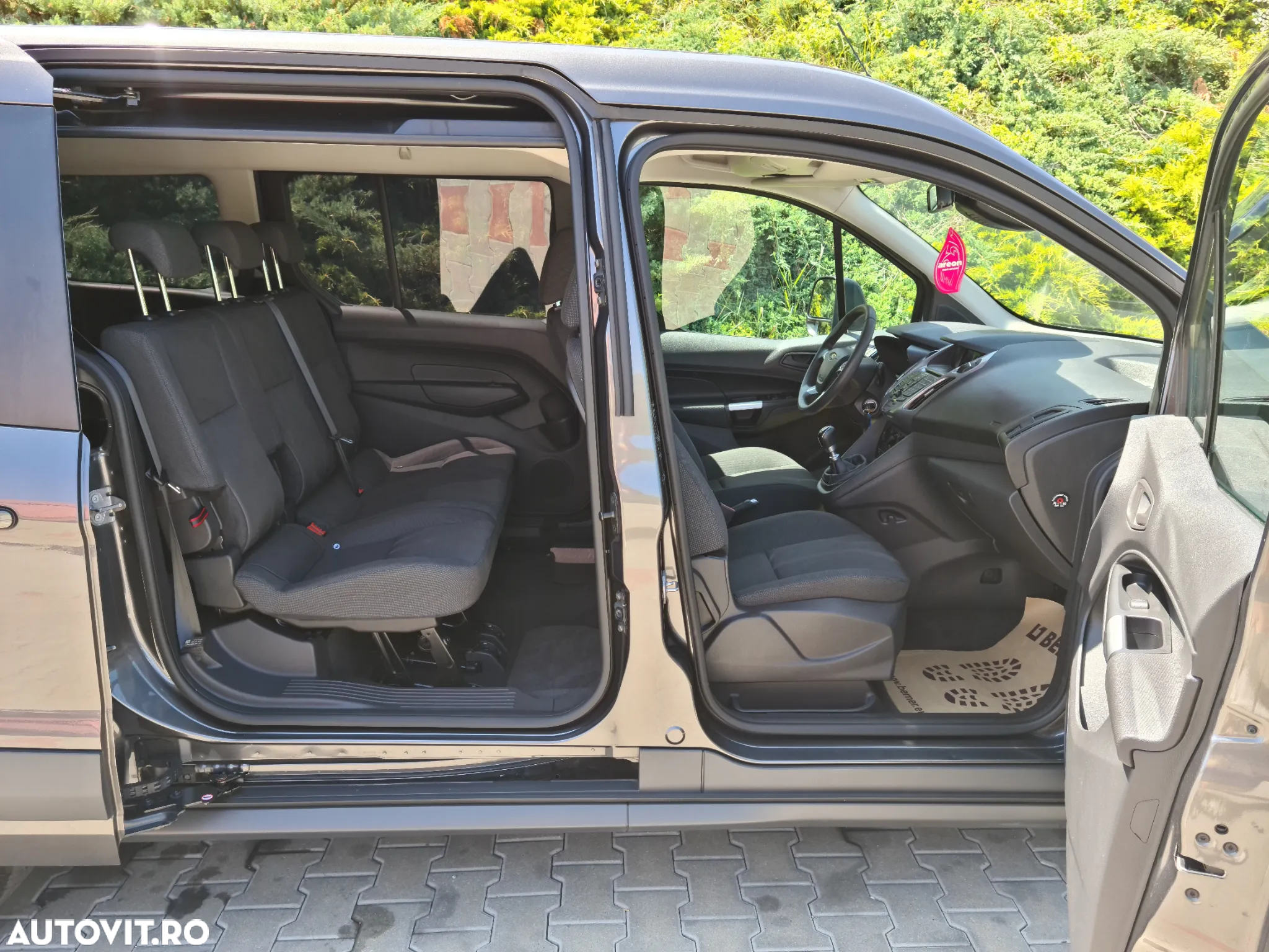 Ford Tourneo Connect 1.5 TDCi LWB (L2) Titanium - 7