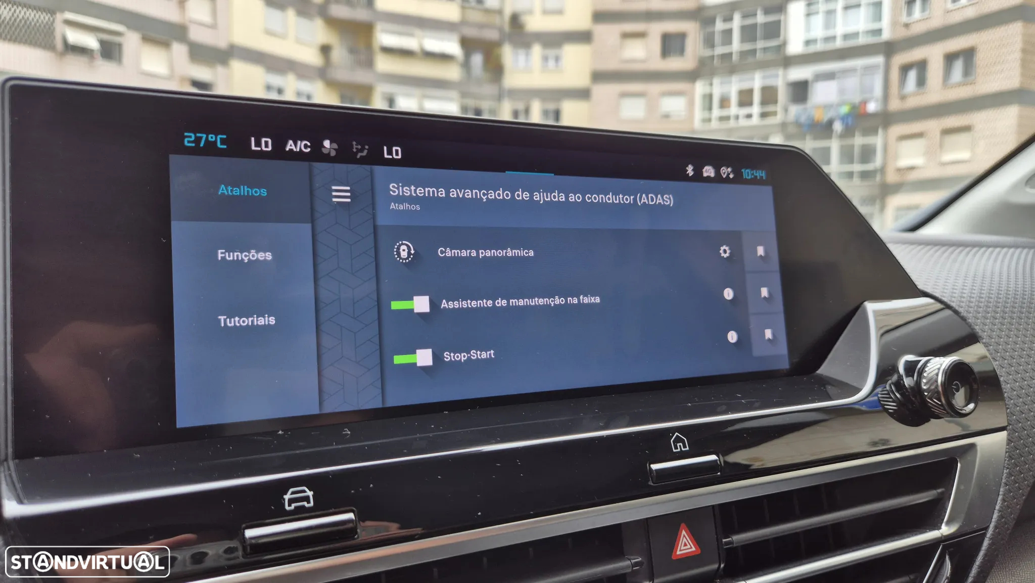 Citroën C4 PureTech 130 Stop&Start EAT8 SHINE - 28