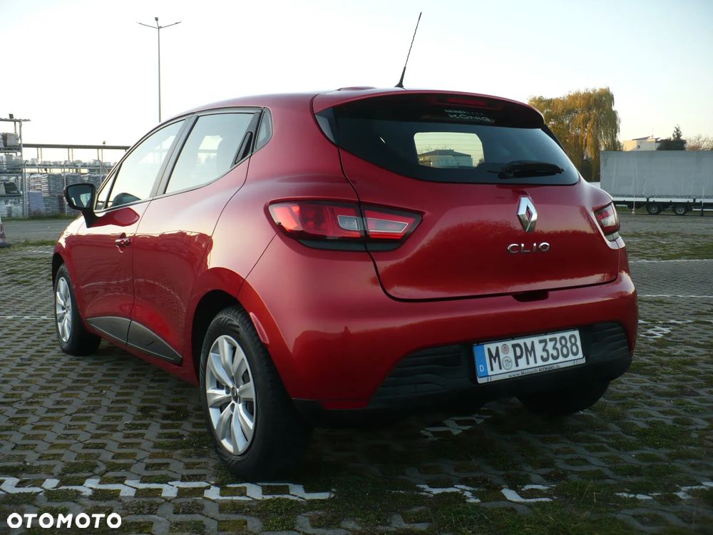 Renault Clio 1.2 16V 75 Authentique - 3