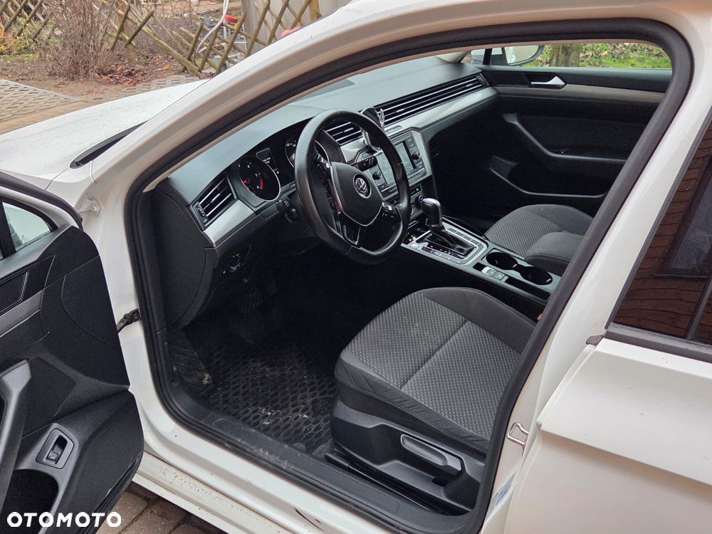 Volkswagen Passat 2.0 TDI SCR Comfortline DSG - 6