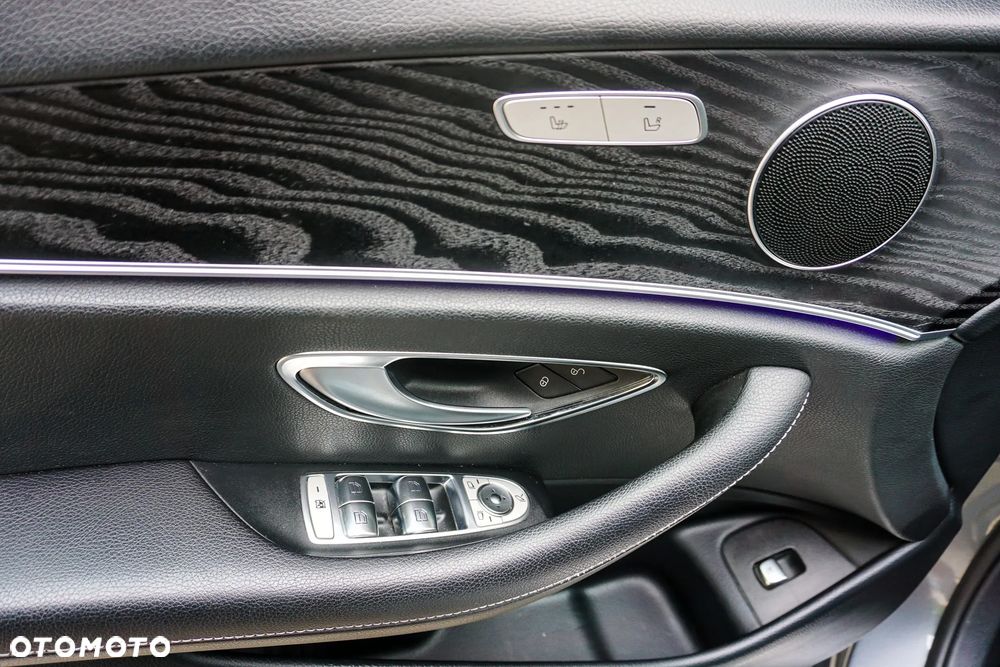 Mercedes-Benz Klasa E 200 CGI BlueEFFICIENCY Automatik Avantgarde - 23