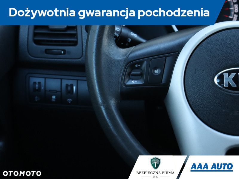 Kia Venga - 21