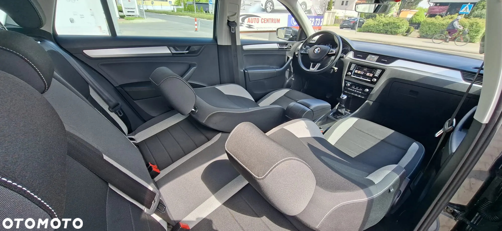 Skoda RAPID 1.0 TSI Monte Carlo - 16