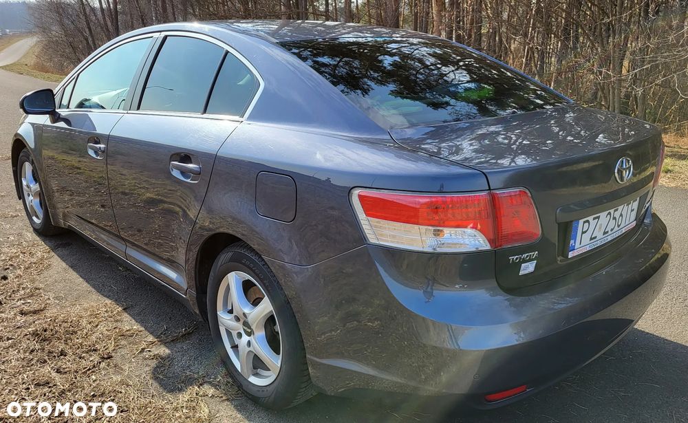 Toyota Avensis 2.0 D-4D Luna - 3