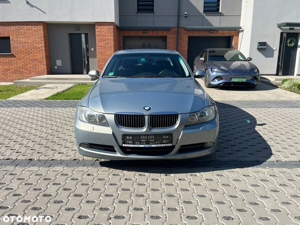 BMW Seria 3 325i - 7