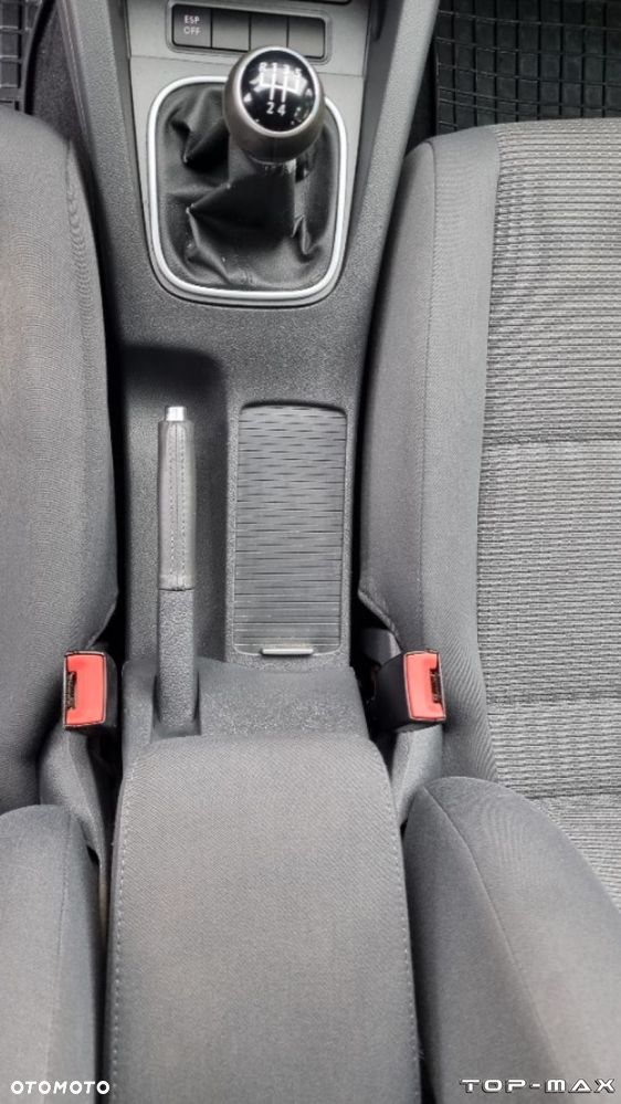Volkswagen Golf - 21