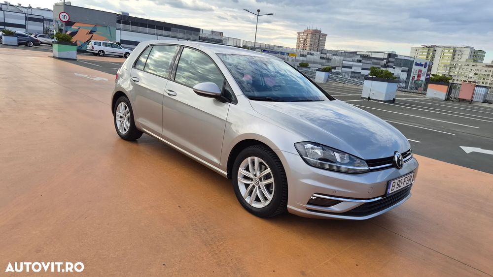Volkswagen Golf - 20