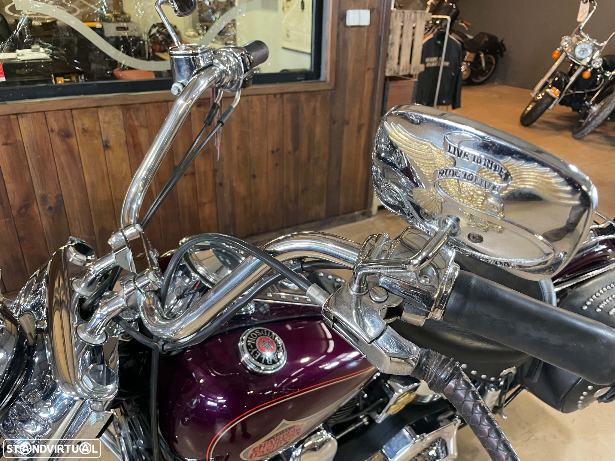 Harley-Davidson FLSTC - 12