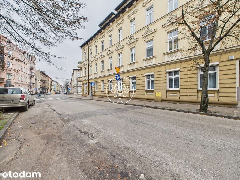Kawalerka lub biuro w centrum, ul.Pomorska, parter