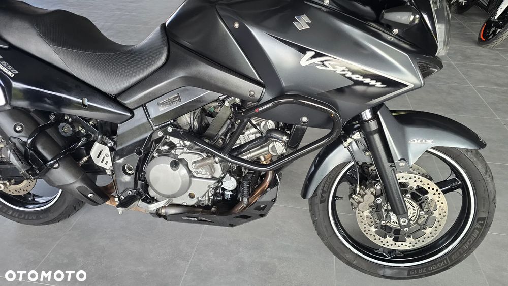 Suzuki V-STROM - 27