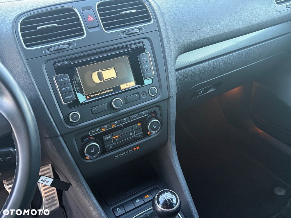 Volkswagen Golf - 18