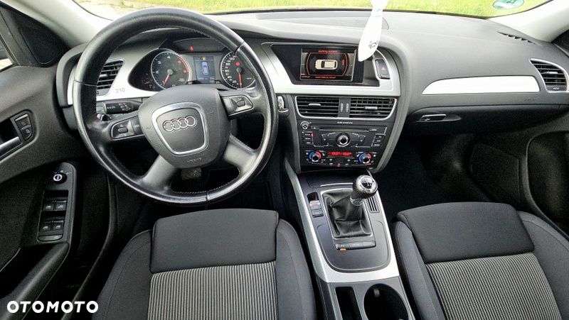 Audi A4 Avant 2.0 TDI - 27
