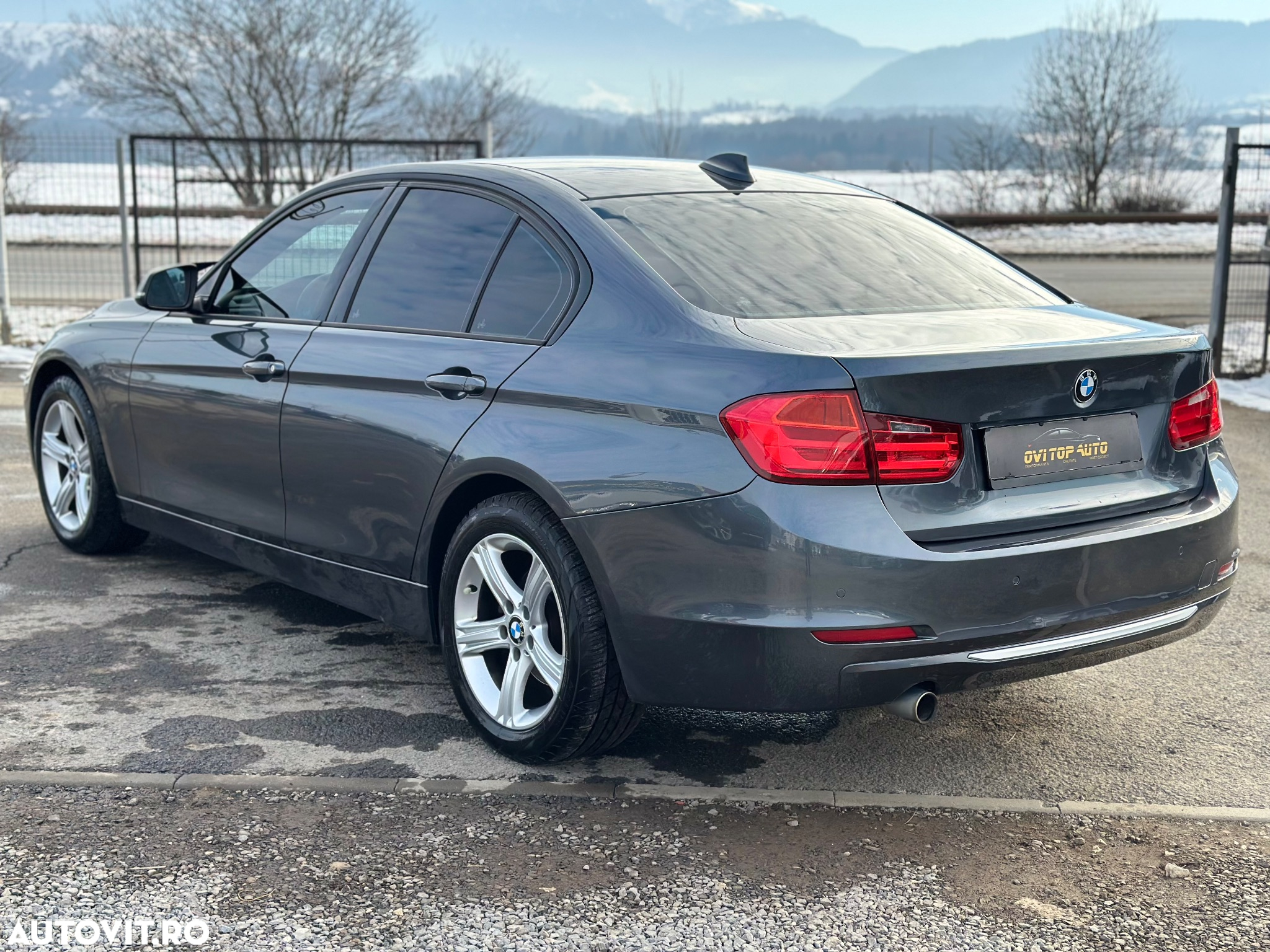 BMW Seria 3 318d - 4