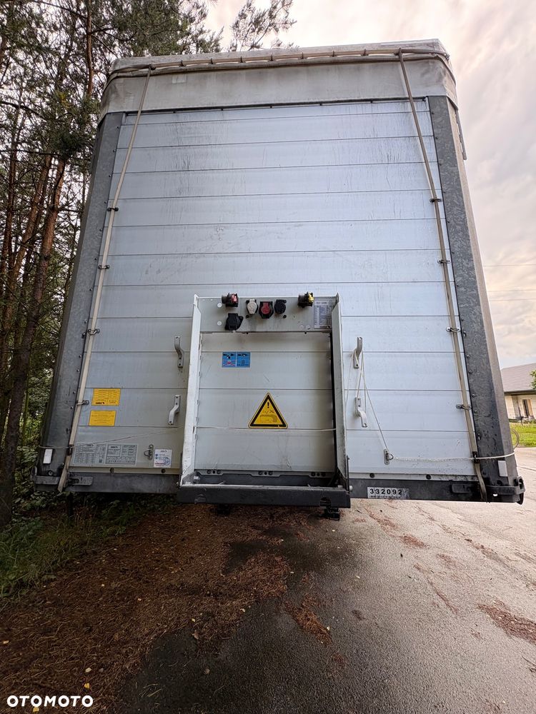 Schmitz Cargobull Schmitz Cargobull 2018 | Firanka Standard | Code XL | Podnoszona oś | 1 Właściciel - 4