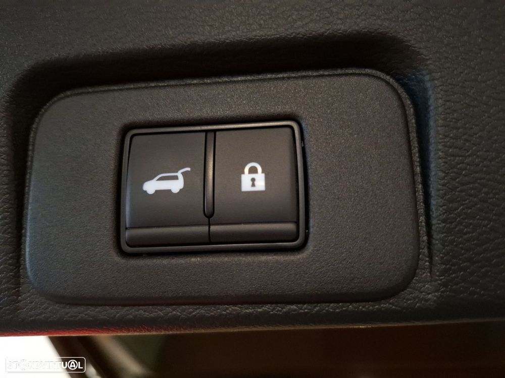 Nissan X-Trail 1.5 e-Power Tekna+ 7L e-4force - 24