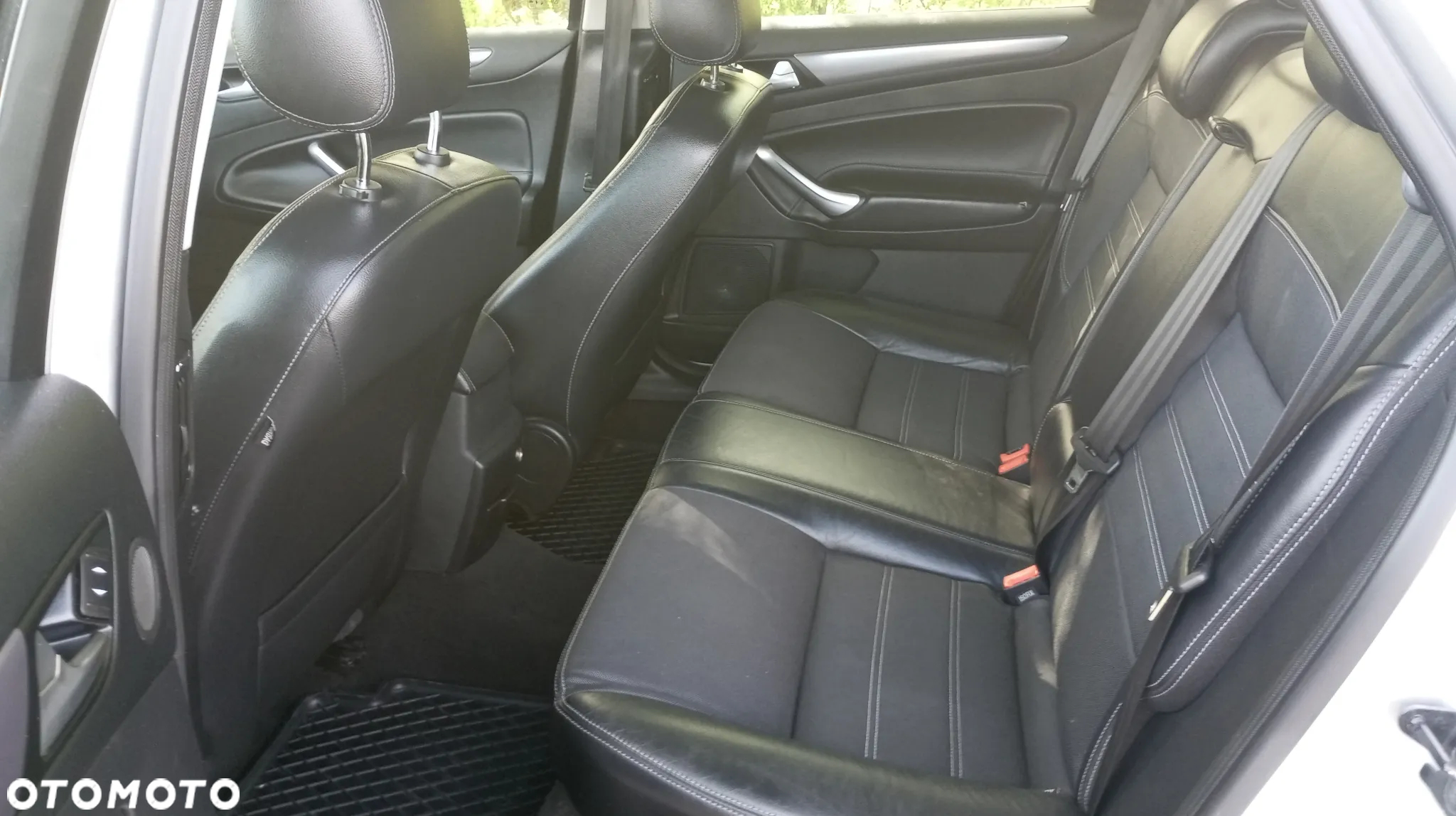 Ford Mondeo - 10