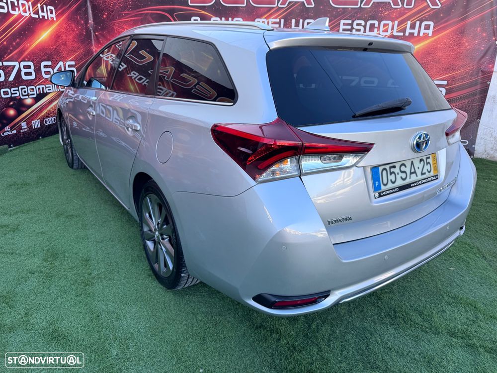 Toyota Auris Touring Sports 1.8 HSD Exclusive +Sky+Navi - 8